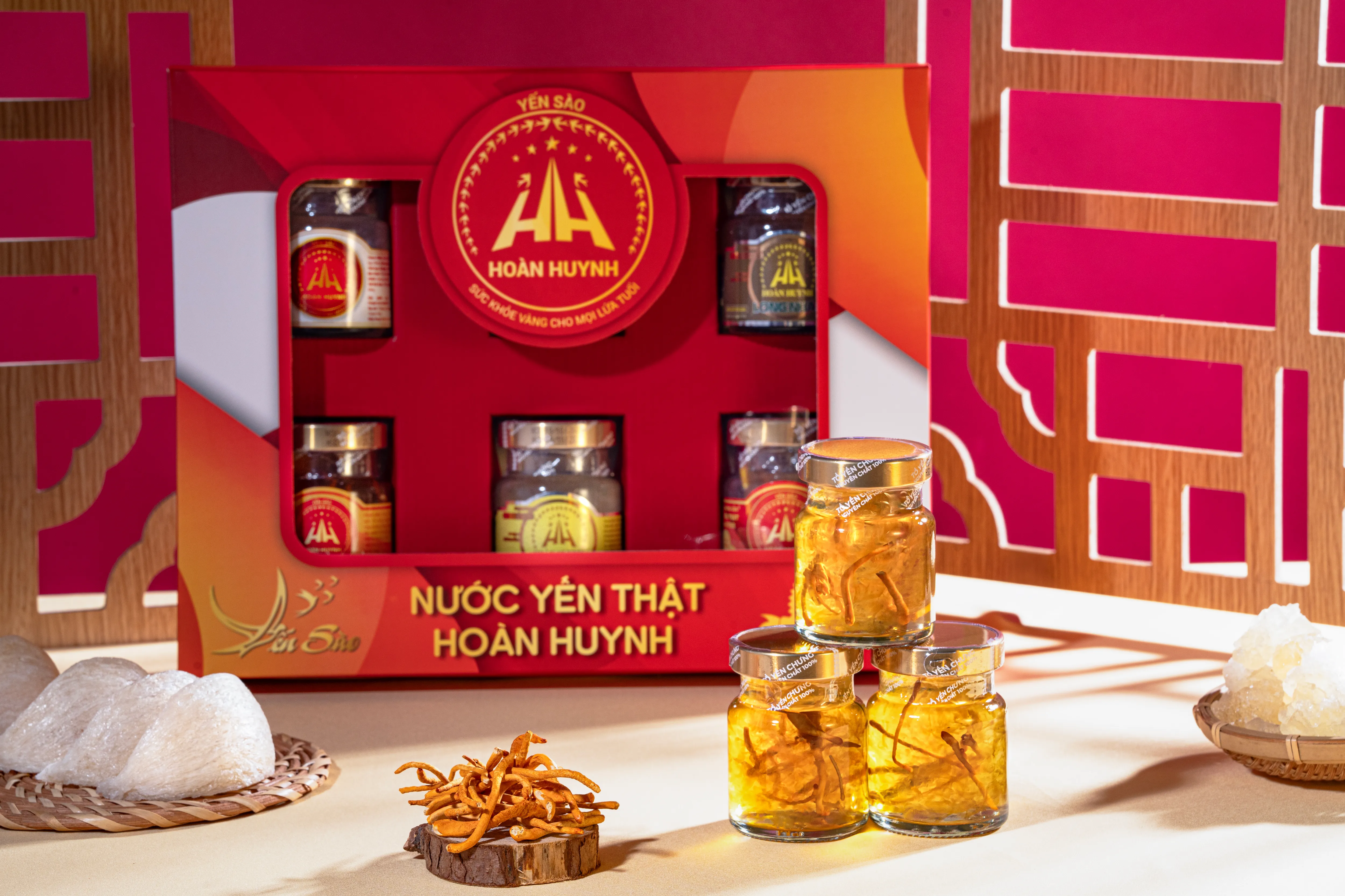 Yến Chưng Đông Trùng