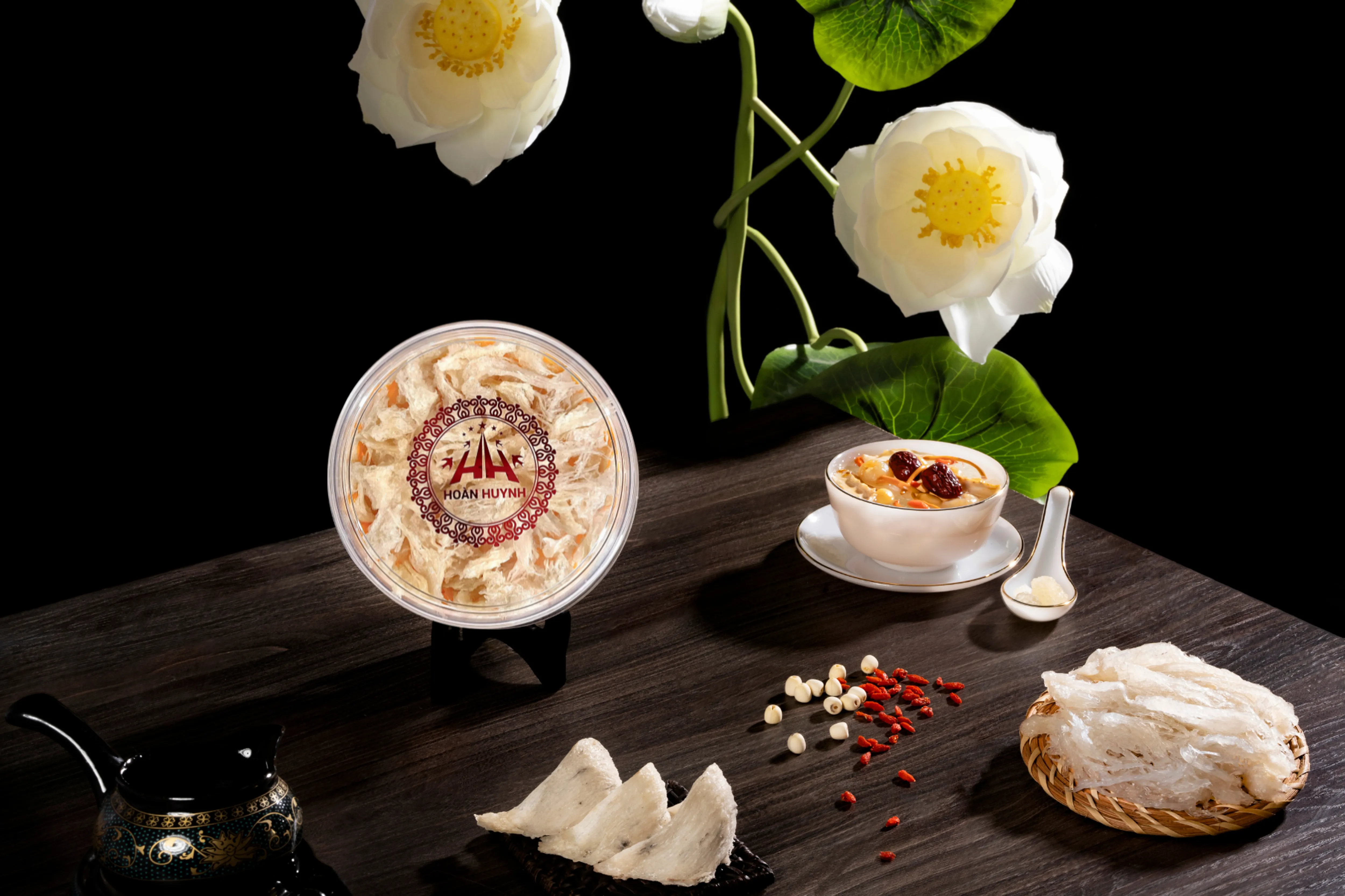 Yến Rút Lông Chân Cục