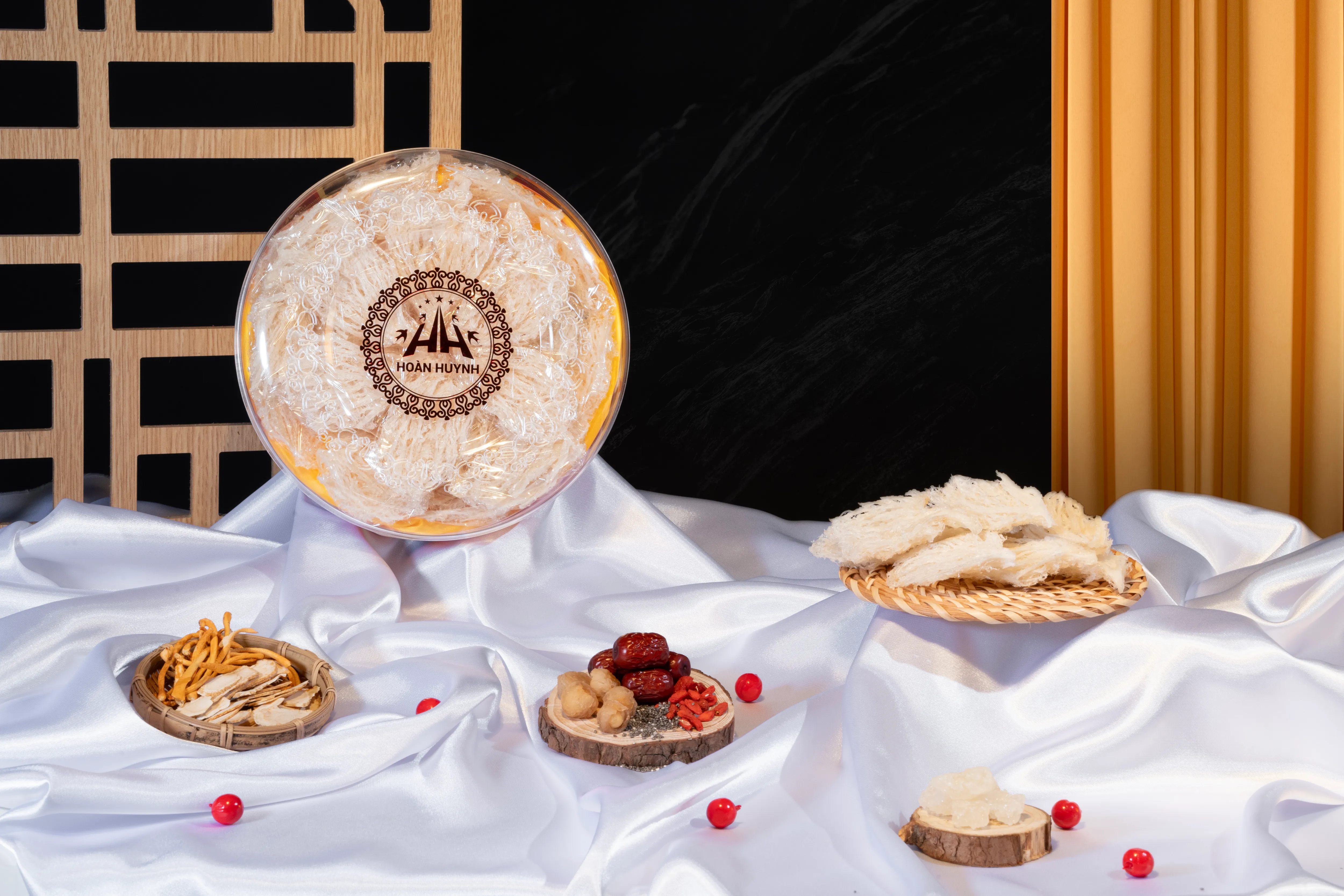 Yến Rút Lông Chân Sợi