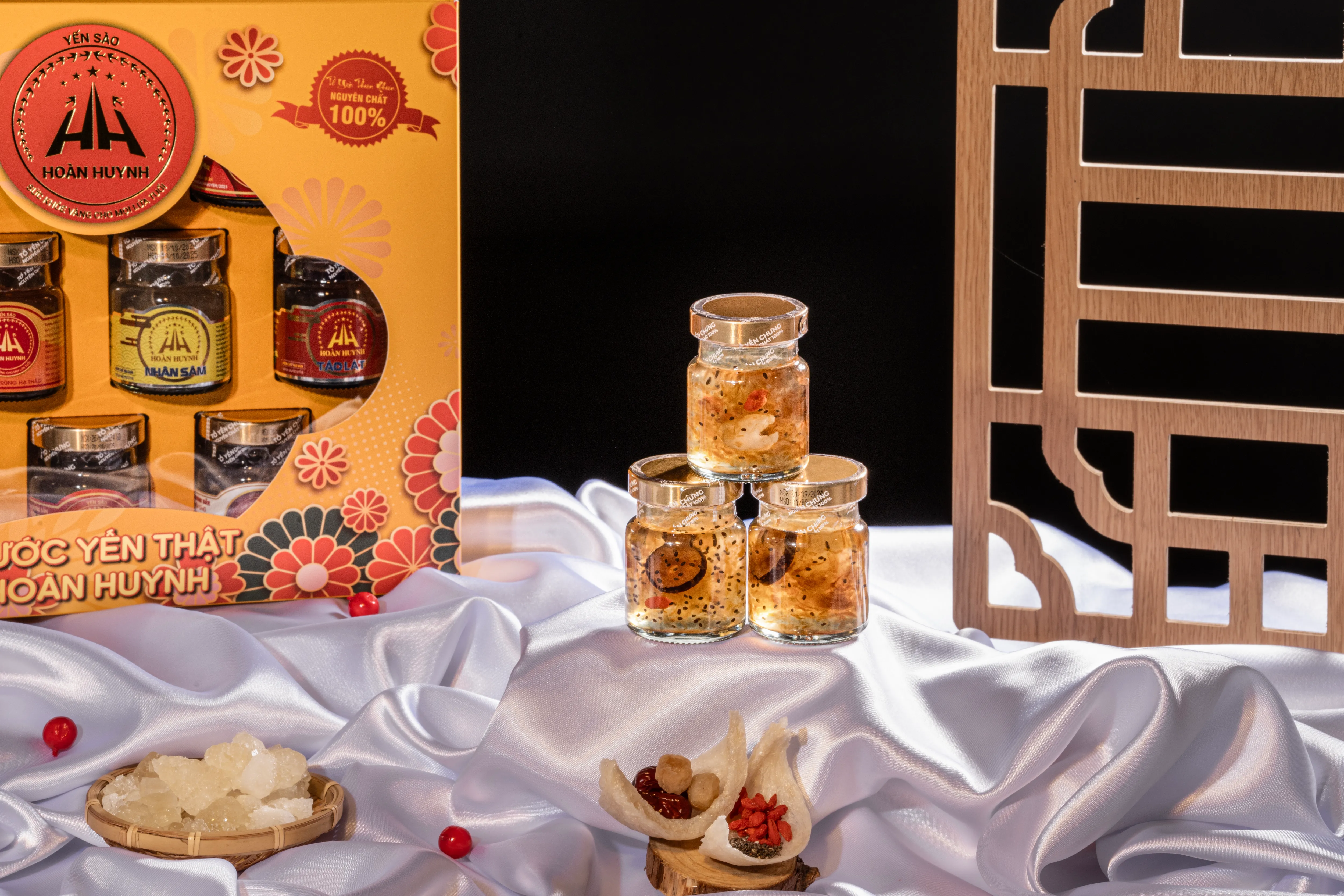 Yến Chưng Tứ Vị